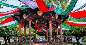 Ajijic plaza kiosk