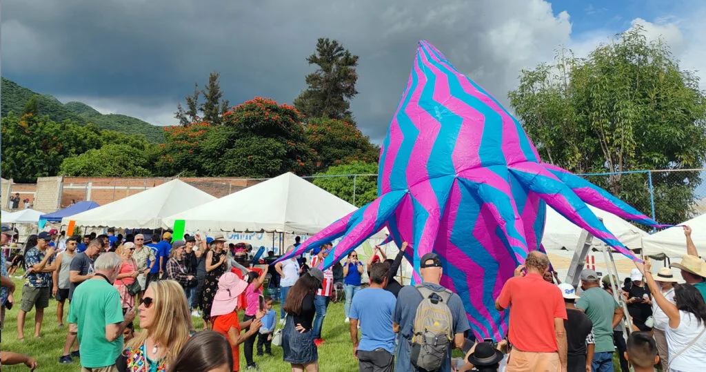 Ballon regatta in Ajijic