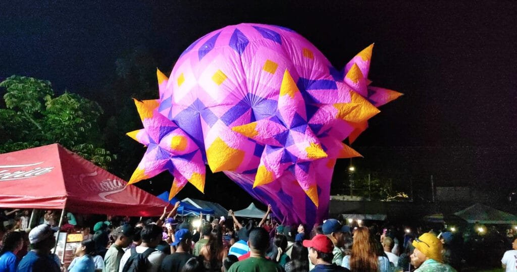 Ballon regatta in Ajijic