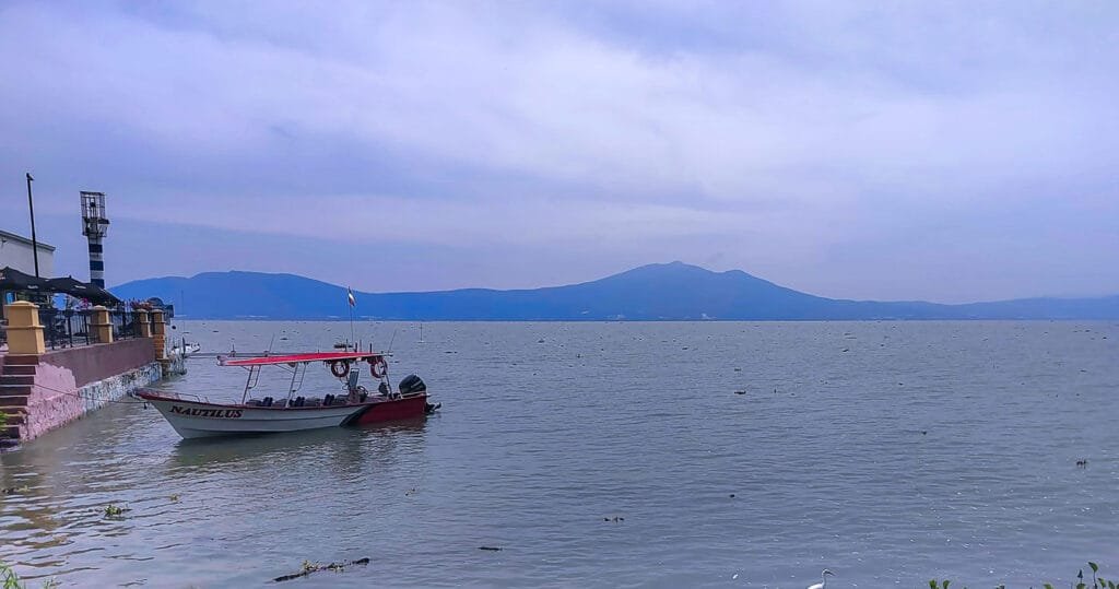 Boat tours in Ajijic