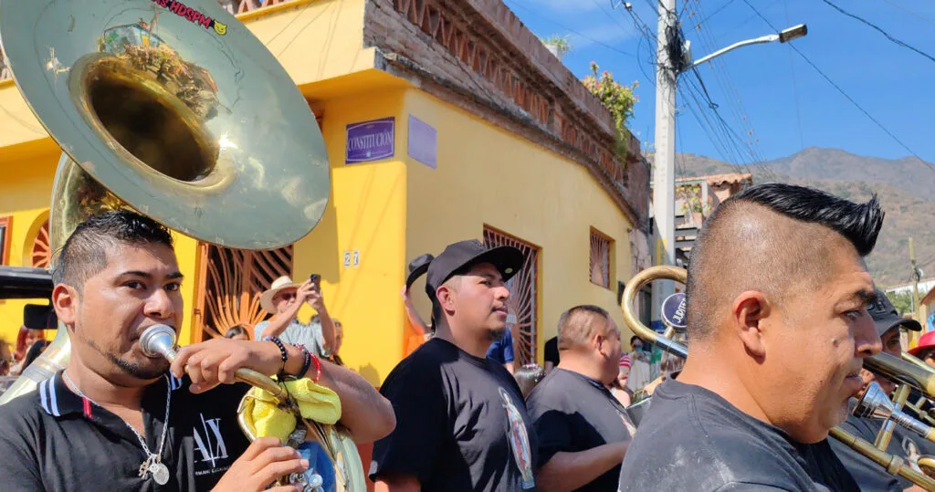 Music band in the New Years parade in Ajijic
