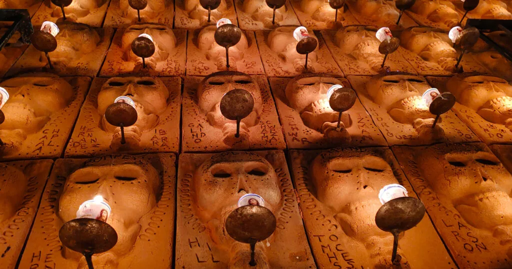 El muro de los muertos